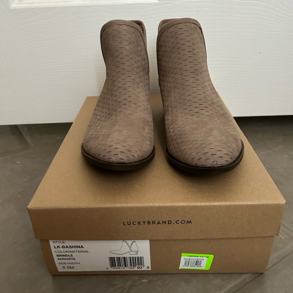 Lucky Brand Shoes / Bashina